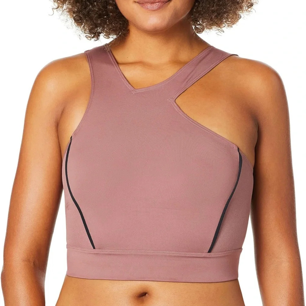 NWOT UNDER ARMOUR Asymmetric Full Coverage Sports Bra NWOT, Size M
